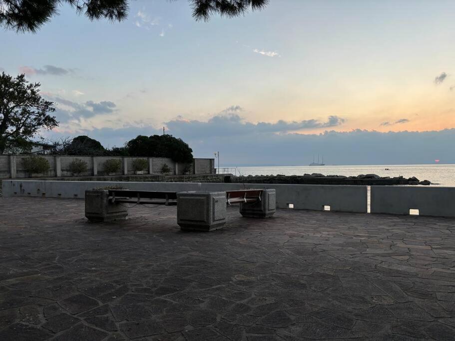 Amedeo'S Sea House Apartment Trieste Exterior photo